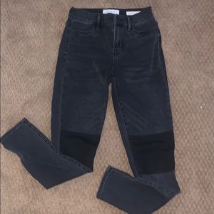 black Skinny jeans